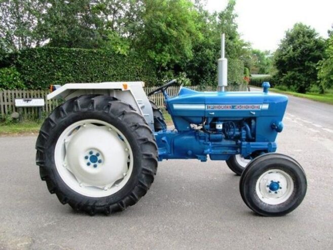 Ford 4000 2WD - Image 2